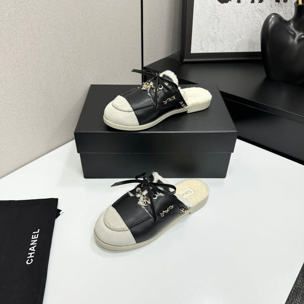 CC 26s Mules Flat Black Leather Suede Fur 109163
