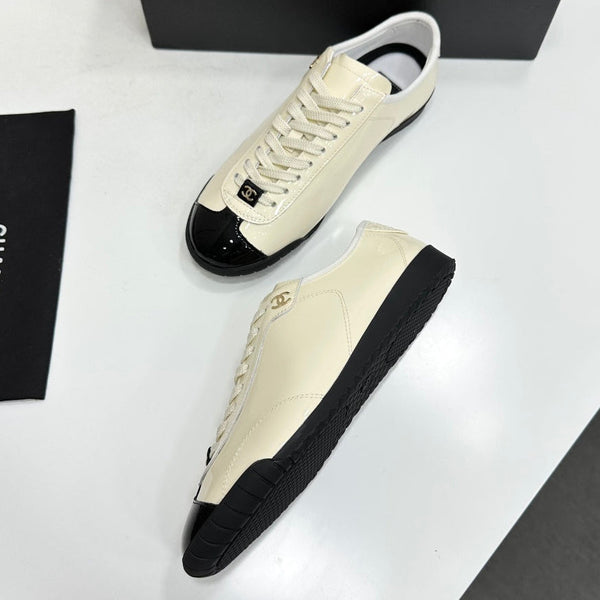 CC 2026 Sneakers Calfskin 926249