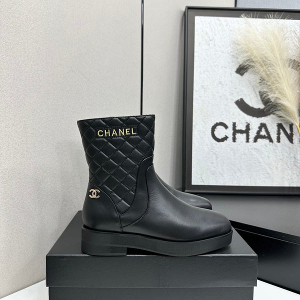 CC 26s Quilted Ankle Boots Black Leather 109241