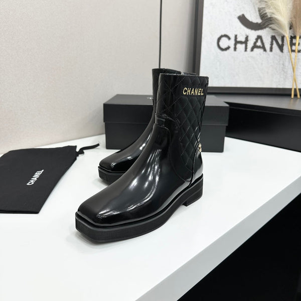 CC 26s Quilted Ankle Boots Black Leather 109240