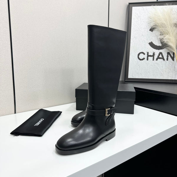 CC 26S Buckle Jumping Boots 3cm Black Grained Leather 109269
