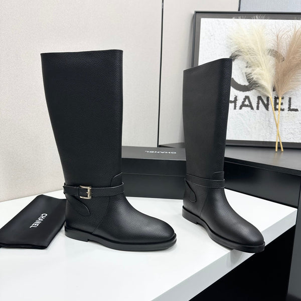 CC 26S Buckle Jumping Boots 3cm Black Grained Leather 109269