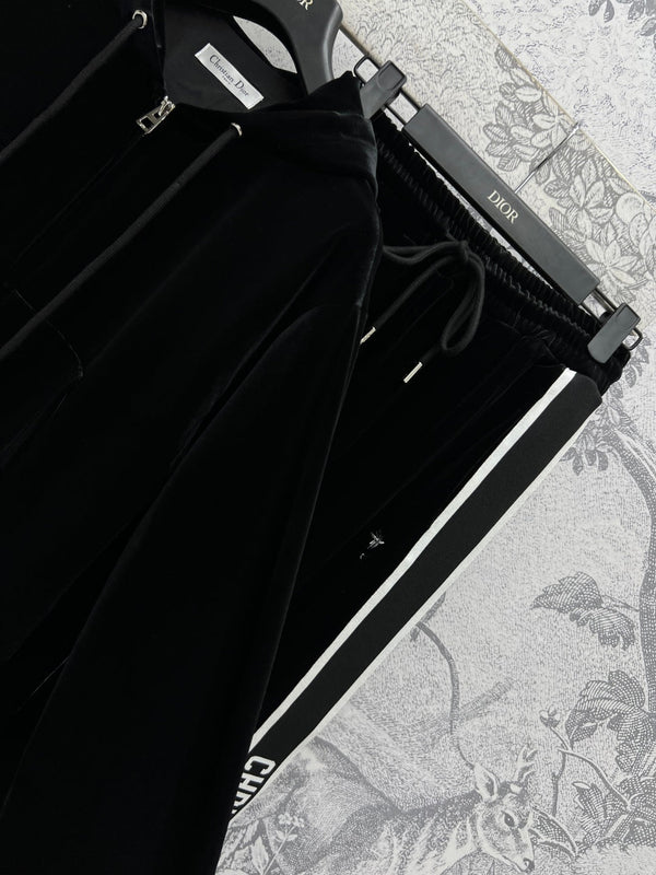 CD 25 Contrast Ribbon Suit Black velvet