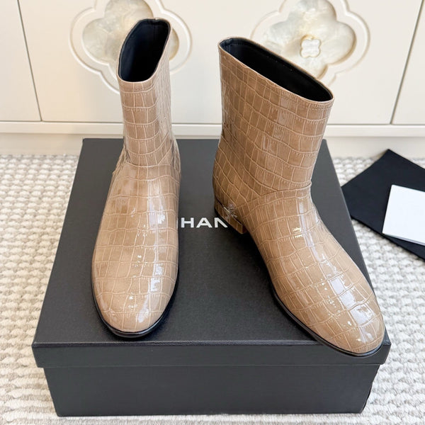 CC 26s Croc Embossed Ankle Boots Beige Patent Leather 122041