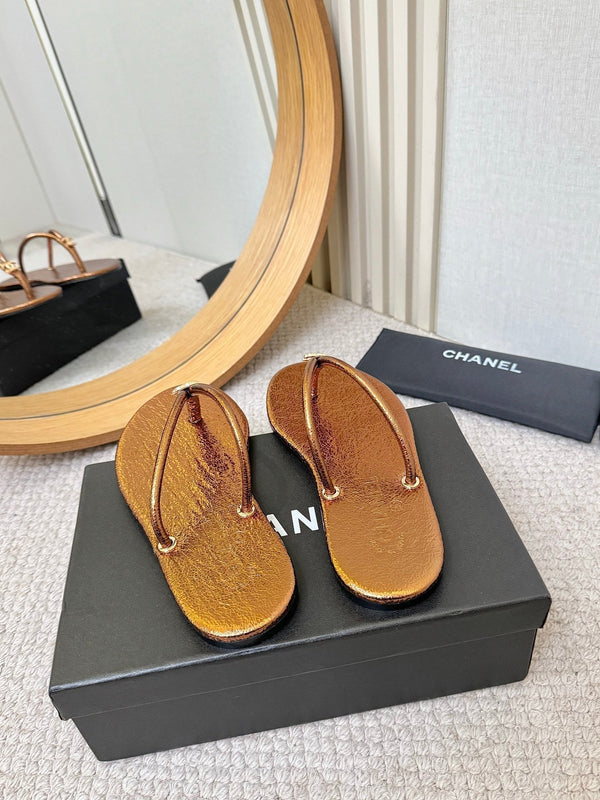 CC 2026 Thong Sandal Copper Metalic Calfskin 826473