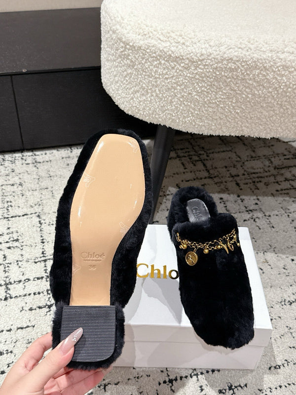 Chloe Covered Fur Slippers Black Wool 514327