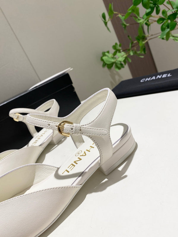 CC 25P Pearl Buckle Mary Jane Sandals Black White Sheepskin Frabic 466989