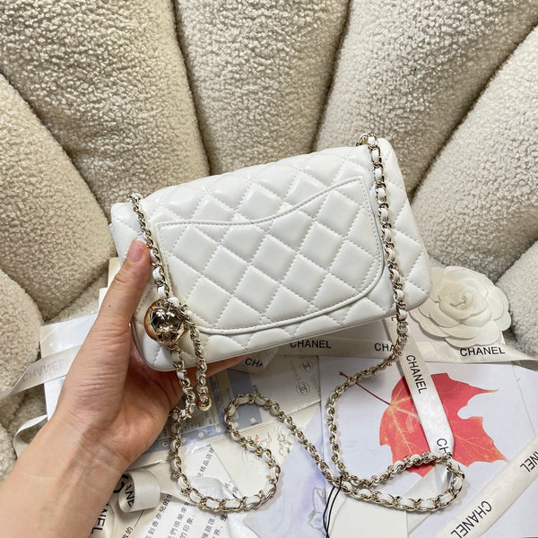 CC 26s Flap Bag 20 In White Lambskin