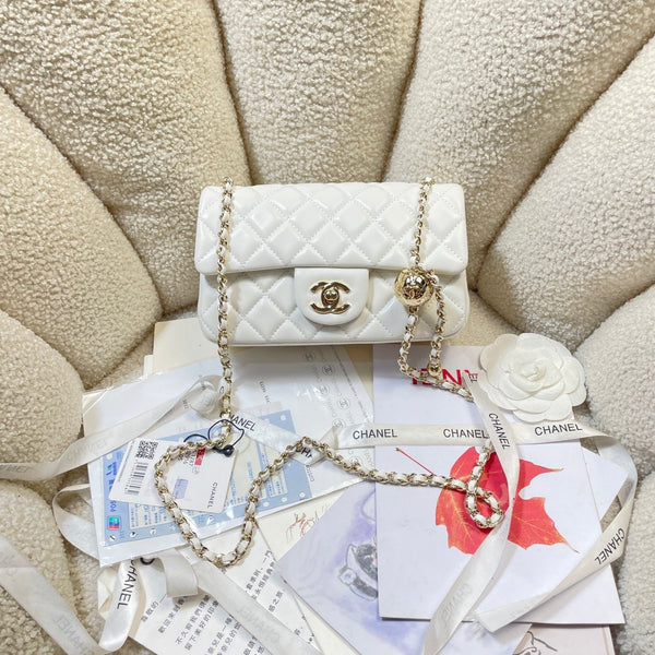 CC 26s Flap Bag 20 In White Lambskin