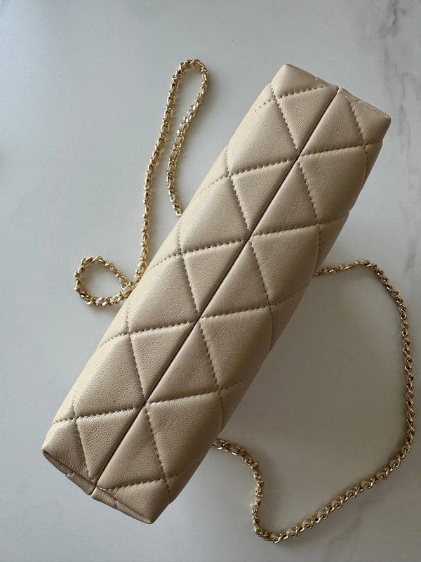 CC Mini Shopping 24cm Beige Quited Lambskin 292269