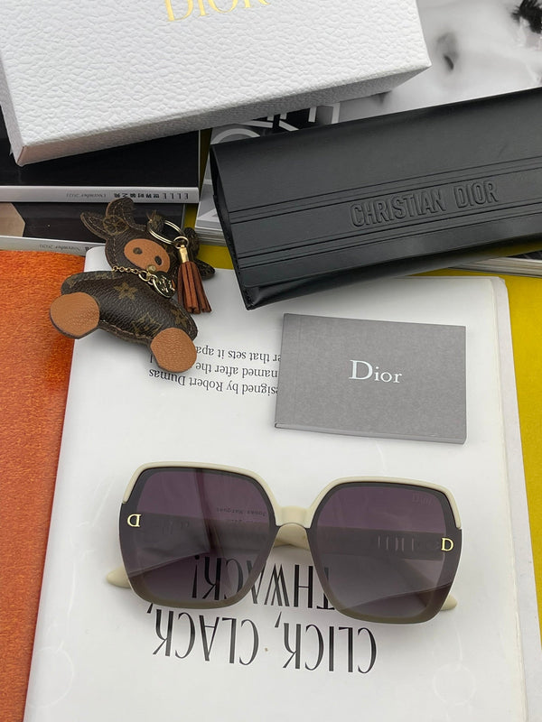 MONTAIGNE SUNGLASS CD4291 IN ACETATE