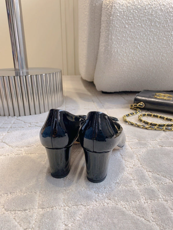 HIGH SLINGBACKS 65 MM IN BLACK PATENT CALFSKIN
