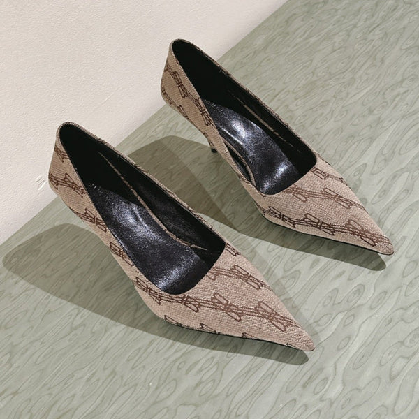 POINTED HIGH PUMPS IN BEIGE MONOGRAM JACQUARD FABRIC