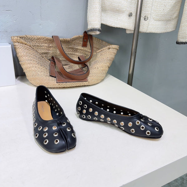 MM Bellissima Ballerina Eyelet Details Black Cowhide 893694