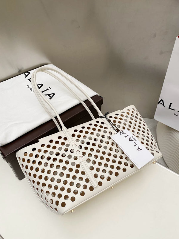 NEO MINA 32 BAG IN WHITE PERFORATED CALFSKIN