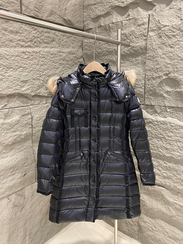 Moncler Puffer Jacket Hood Black Fur 341352