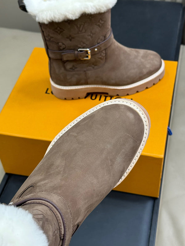 LV Territory Flat Ankle Boots Coffee Suede Wool 542259