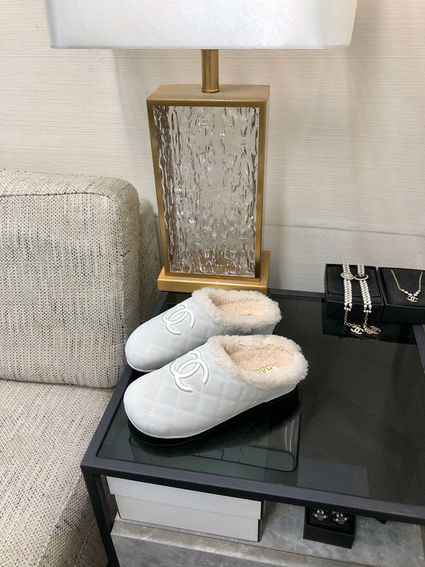 CC 26s Mules Grey Quilted Suede Shearling 970154