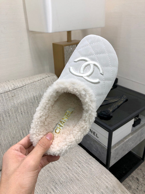 CC 26s Mules Grey Quilted Suede Shearling 970154
