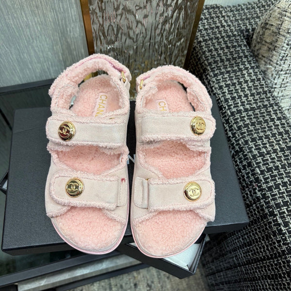 CC 26s Dad Sandals Light Pink Suede Shearing 970113