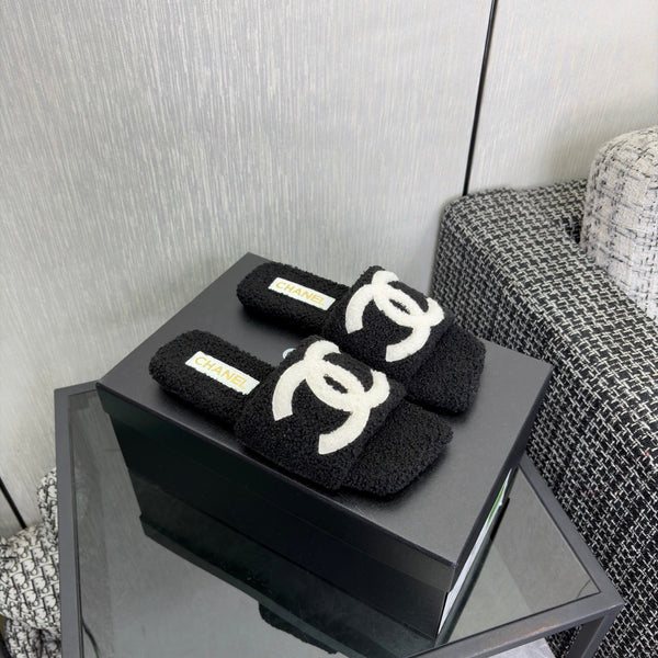 CC 26s Shearling Square Toe Sandals Black White Wool 128094