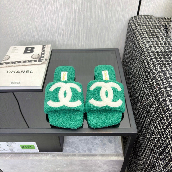 CC 26s Shearling Square Toe Sandals Green White Wool 128091
