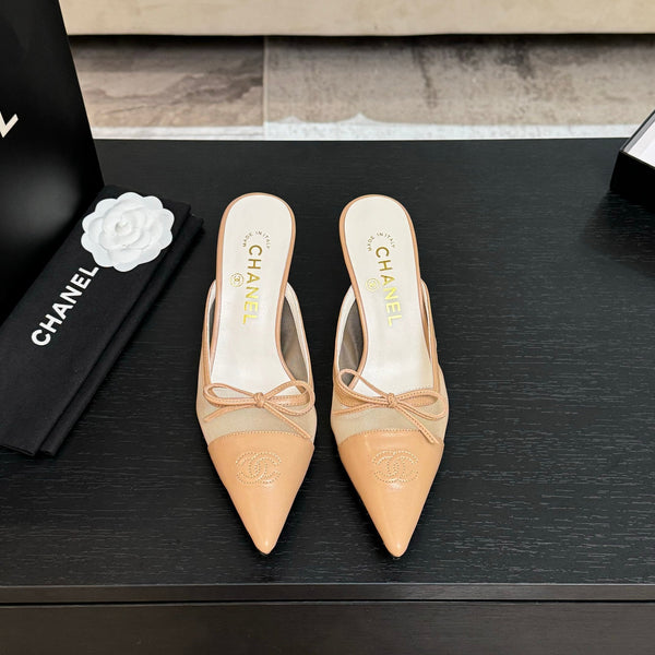 CC 26s Métiers d'Art Pointed-Toe Mule Beige Mesh Sheepskin 700622