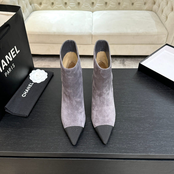 CC Gabrielle Chanel Ankle Boots 8.5cm Purple-Grey Suede Black Fabric