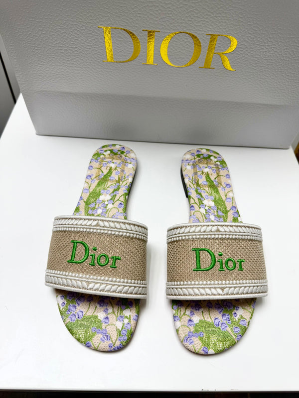 CD 26s Floral Embroidered Sandals Green Beige Canvas 683035