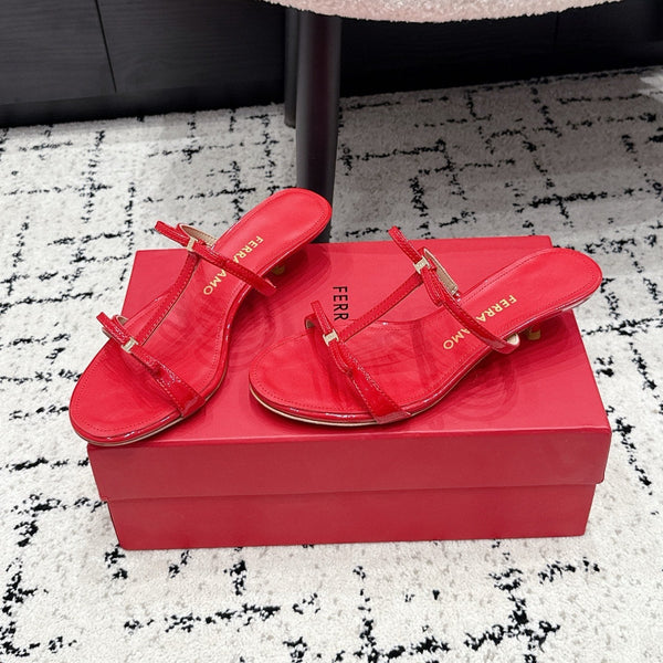 FG 26s T-strap Slippers Red Leather 923517