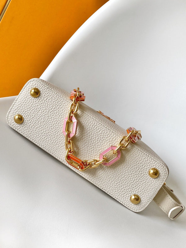 Capucines BB 21cm Bag White Cowhide 251662