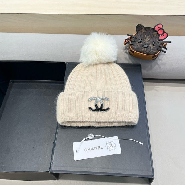 BEANIE HAT IN BISQUE BEIGE WOOL 426236