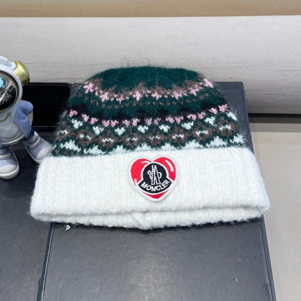 BEANIE HAT IN COLORFUL WOOL 438144
