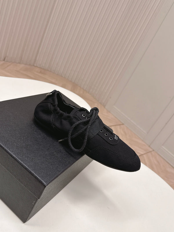 Prada 26s Casual Sneaker Black Canvas 644203