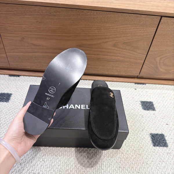 CC 26s Mule Mir Half-Slippers Black Suede 983859