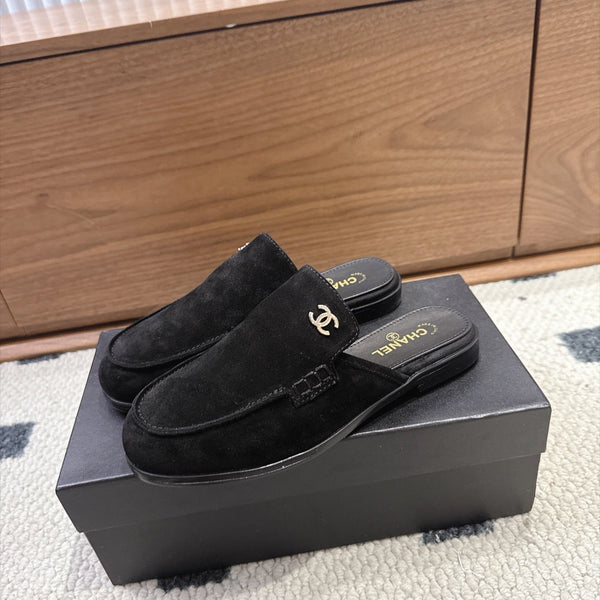 CC 26s Mule Mir Half-Slippers Black Suede 983859
