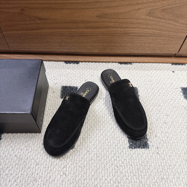CC 26s Mule Mir Half-Slippers Black Suede 983859