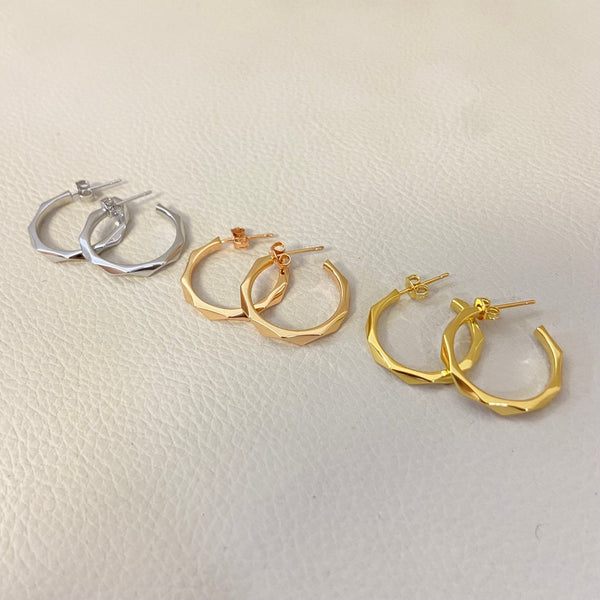 Graff New Polished Diamond-Shaped Earrings
