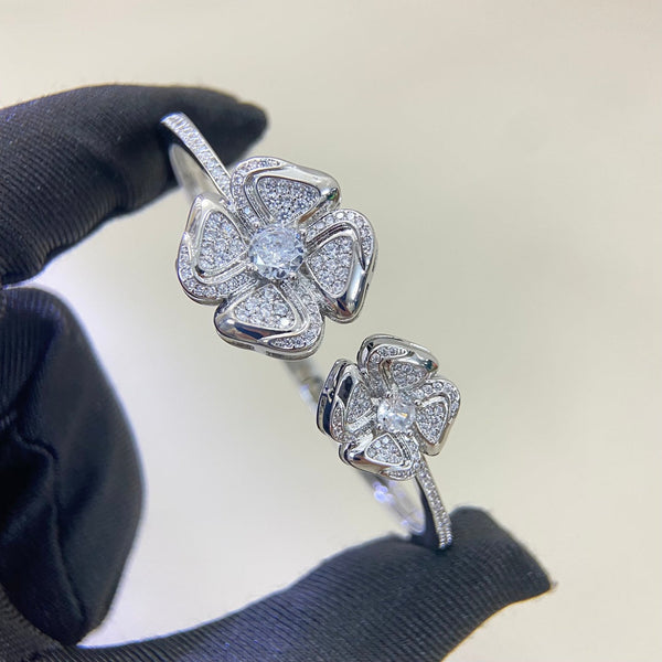 BVL Flower Full Diamond Double Windmill Bracelet