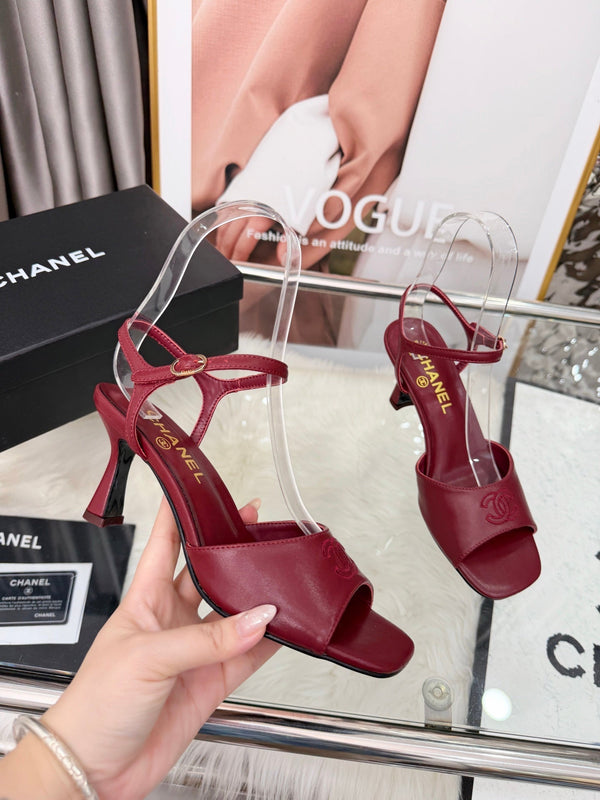 CC 2026B Métiers d'Art Sandals Burgundy Leather 970175