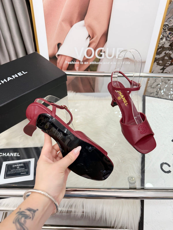 CC 2026B Métiers d'Art Sandals Burgundy Leather 970175