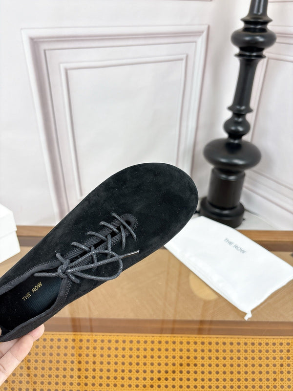 TR Deep Mouth Slip-on Loafers Black Suede 931974