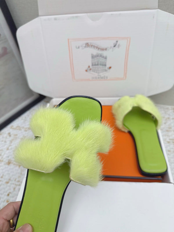 HM 25 Oran Green Colorful Fur Leather 732857