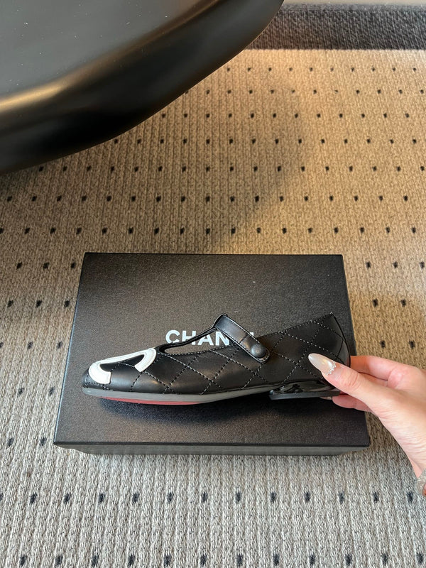 CC 26s Ligne Cambon Mary Jane Flats Black White Lambskin 984333