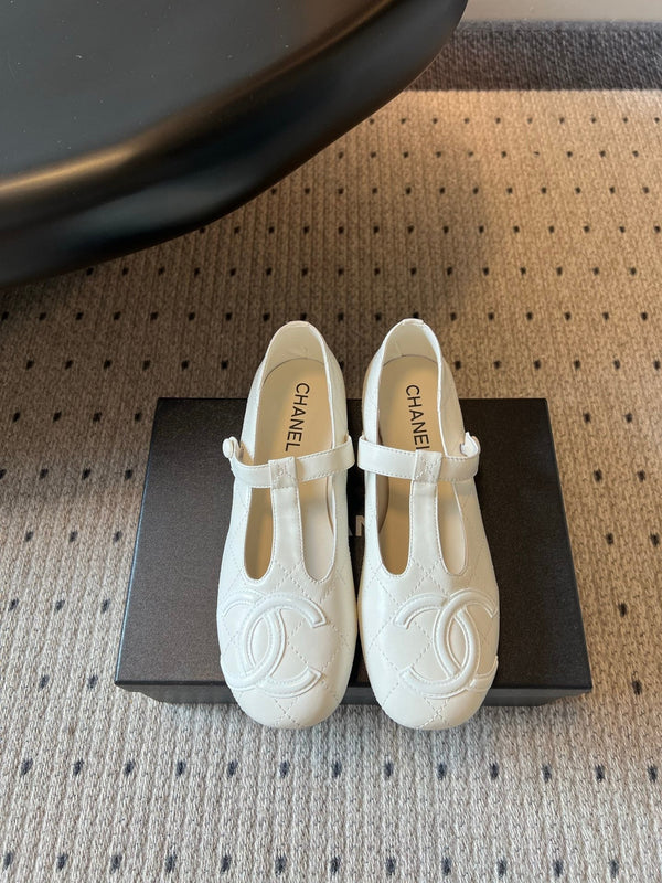 CC 26s Ligne Cambon Mary Jane Flats Cream Lambskin 984334