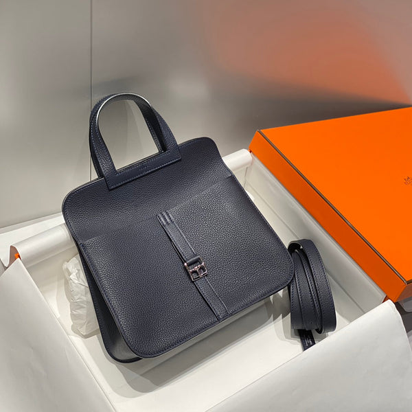 HALZAN 25 HANDLE BAG IN NAVY BLUE GRAINED CALFSKIN