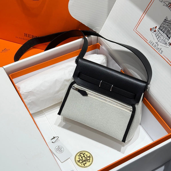 HM Mini Herbag Silver Buckle 20 Ecru White Canvas and Hunter Cowhide 243231