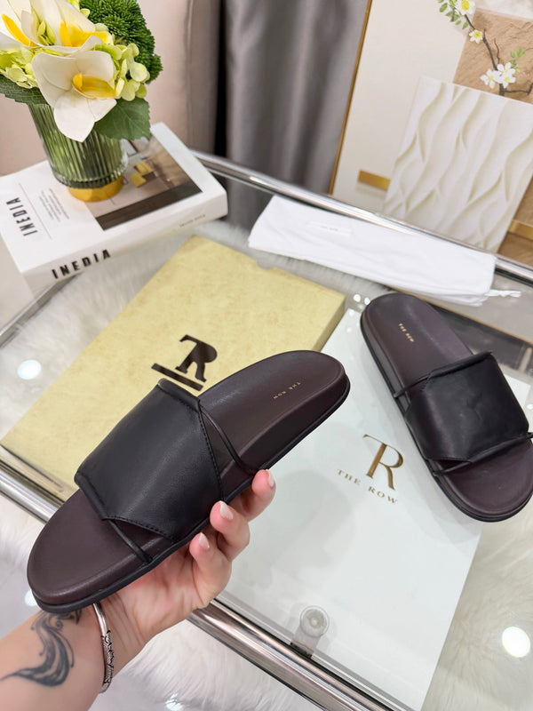 The Row Vivienne Slide Black Sheepskin 827498