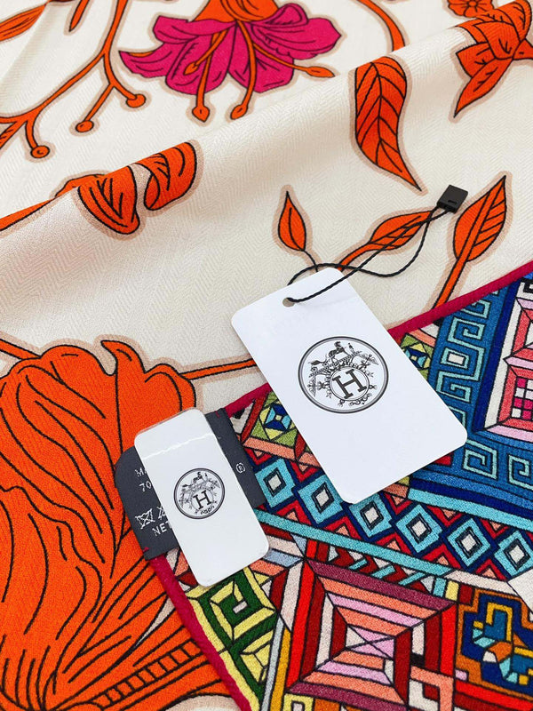 Le Jaguar Et Le Colibri Shawl 135 CM Red Colorful Cashmere And Silk  357904
