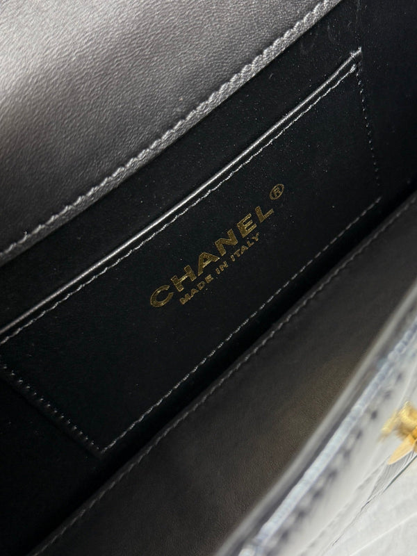 CC 25s Large Flap Bag Black Glossy Leather